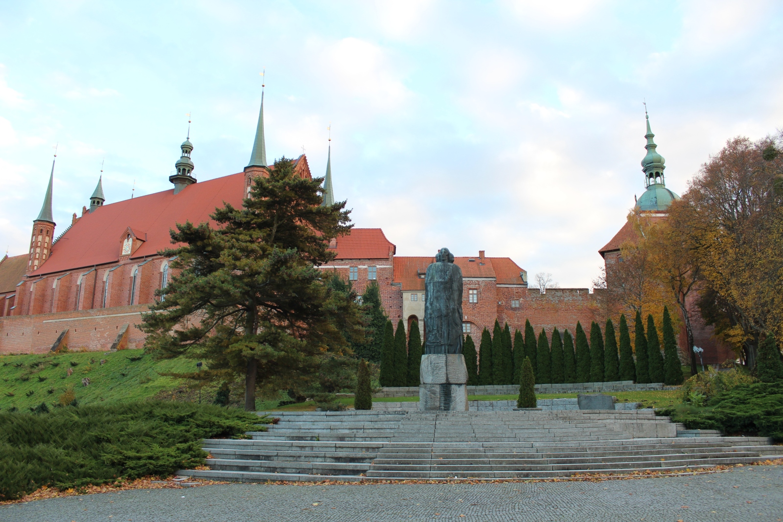 Nicolaus Copernicus Monument, Frombork